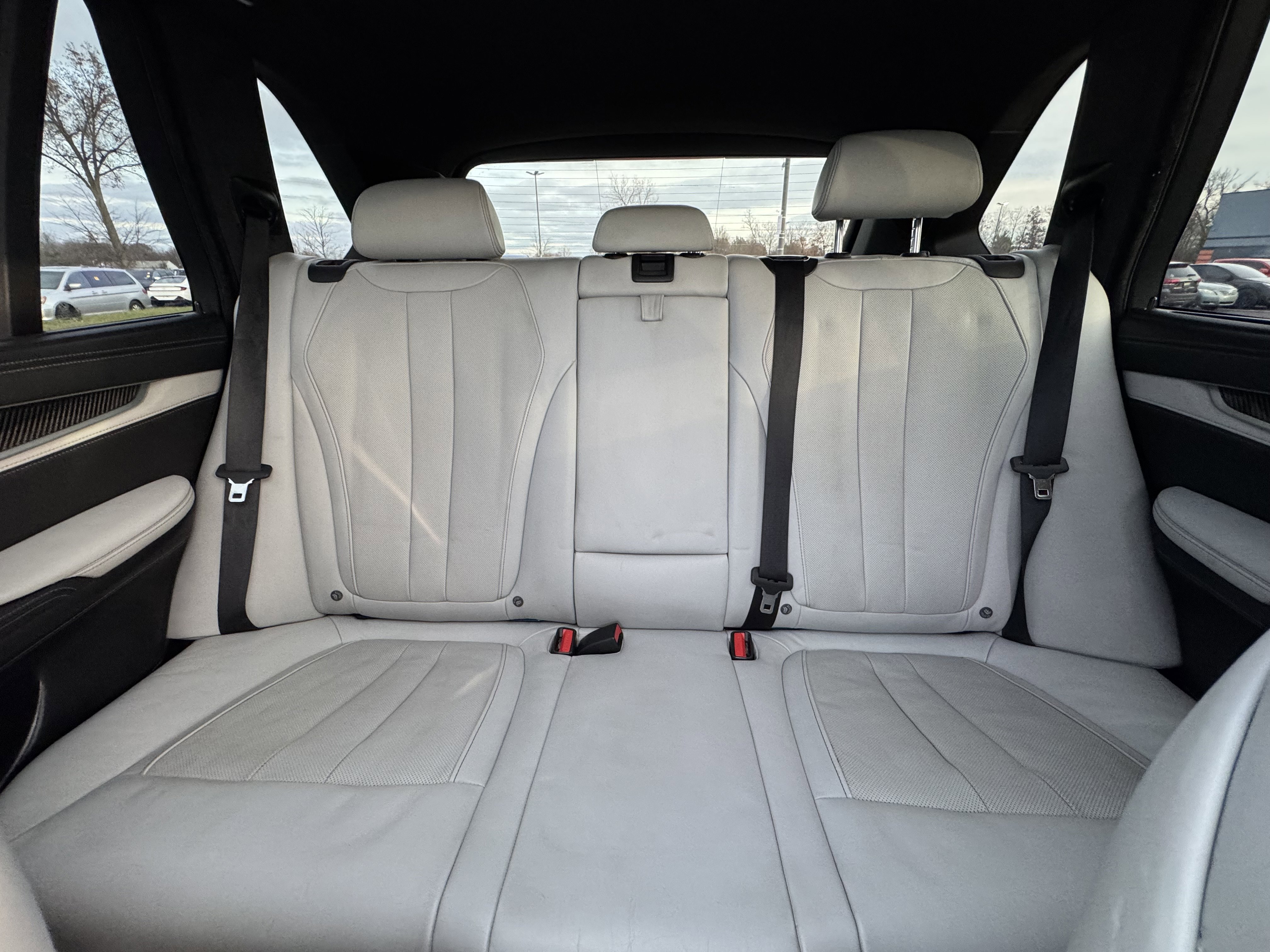 Used 2016 BMW X5 M image 35