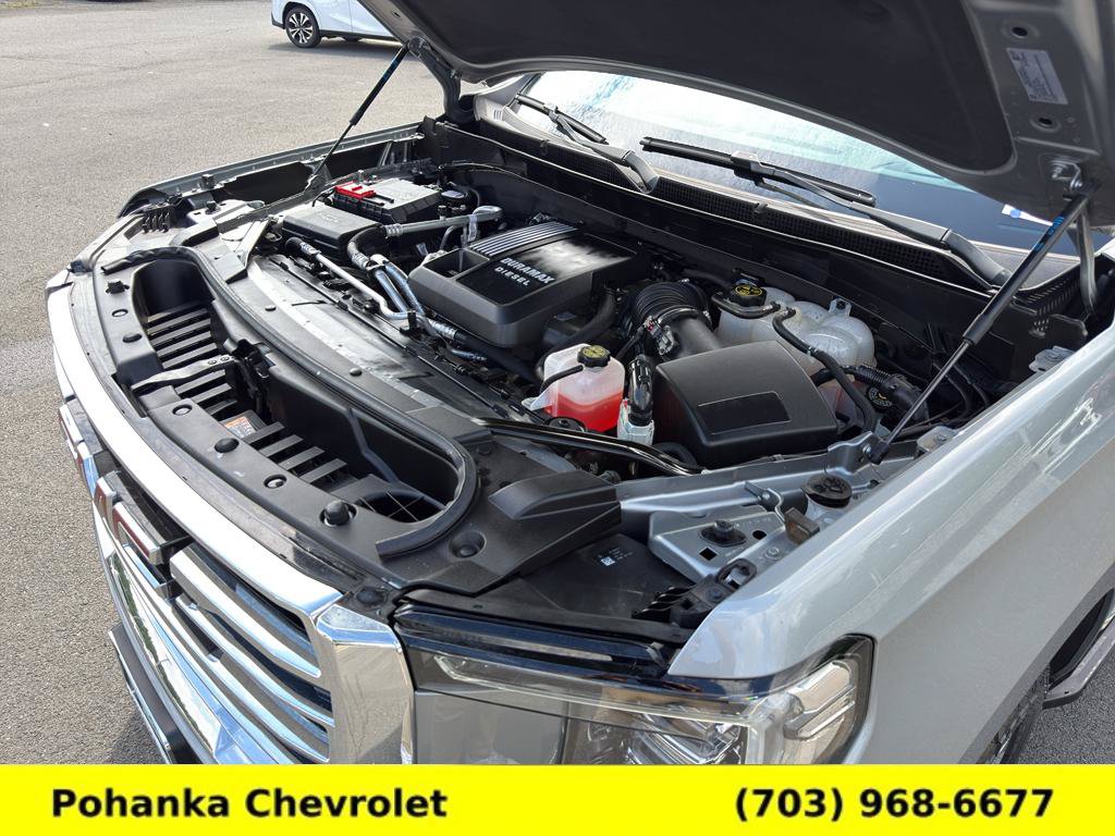 Certified 2023 GMC Yukon SLT w/ SLT Luxury Package AWD/4WD image 29