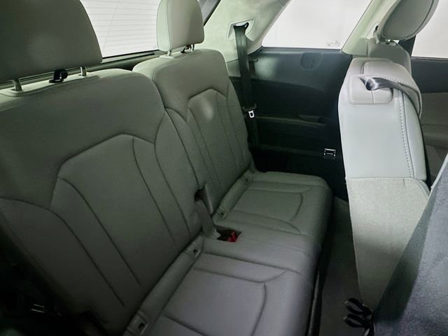Used 2021 Audi Q7 3.0T Prestige image 28