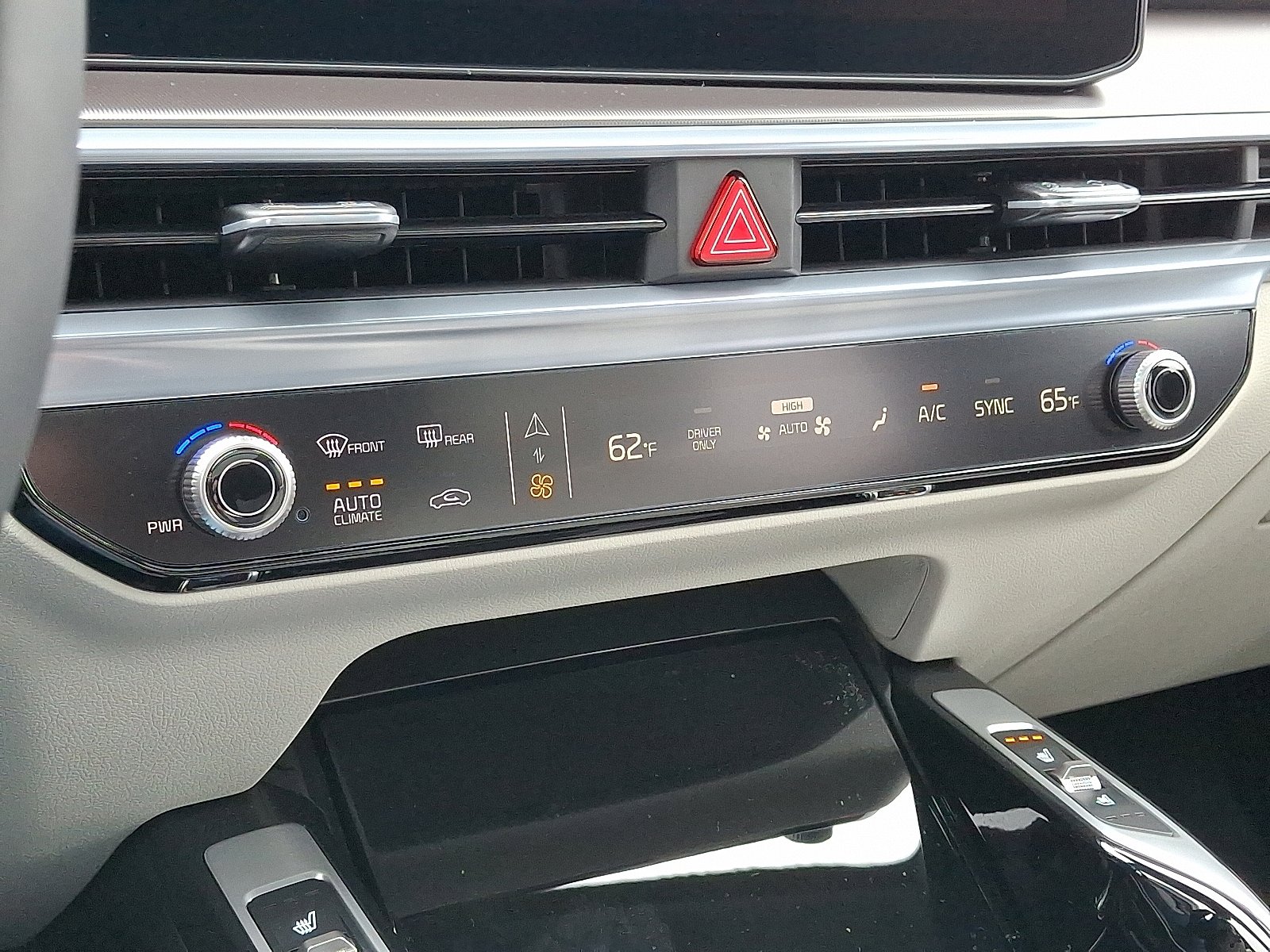 New 2026 Kia Sorento SX Prestige AWD/4WD image 13