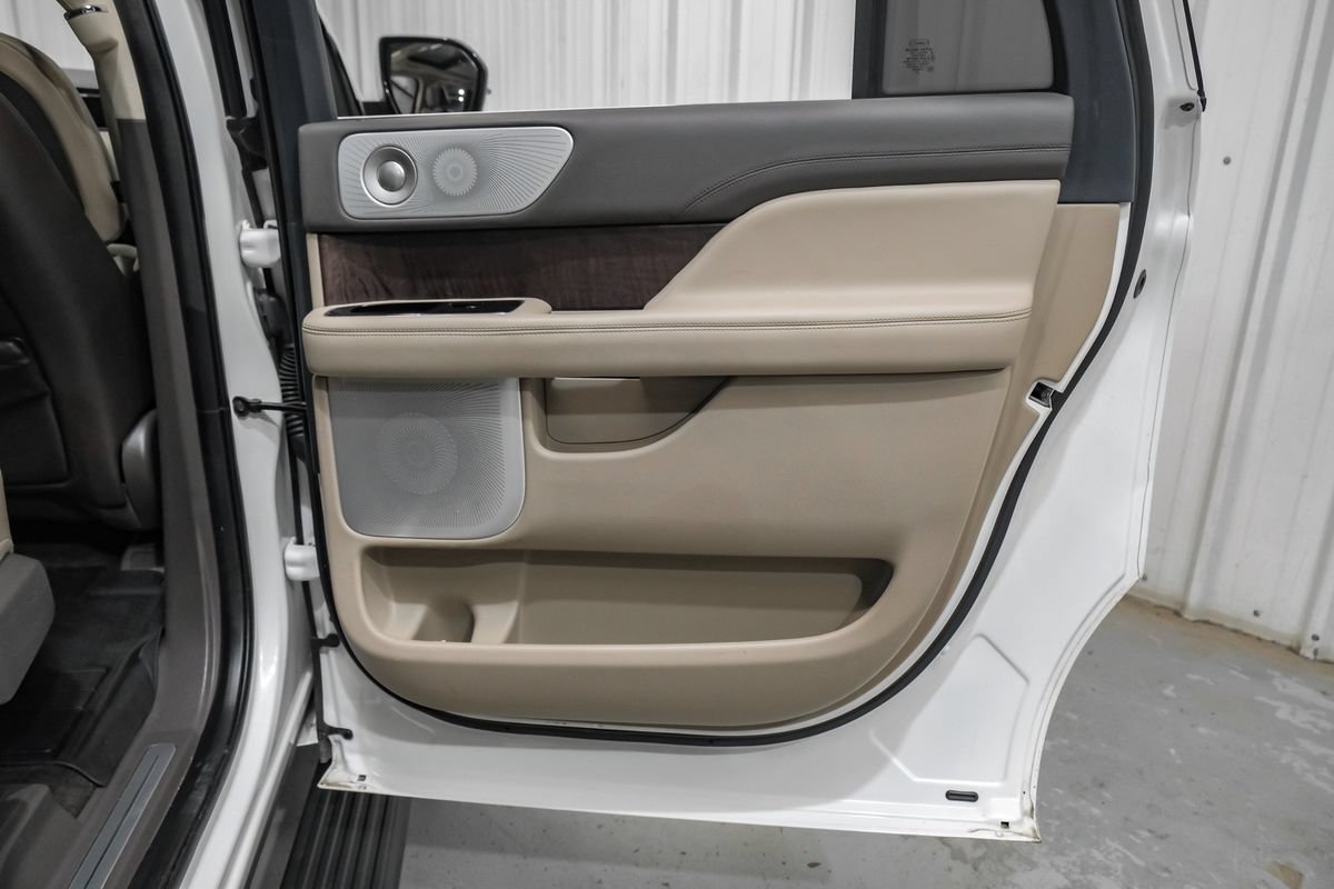 Used 2022 Lincoln Navigator L Reserve AWD/4WD image 49