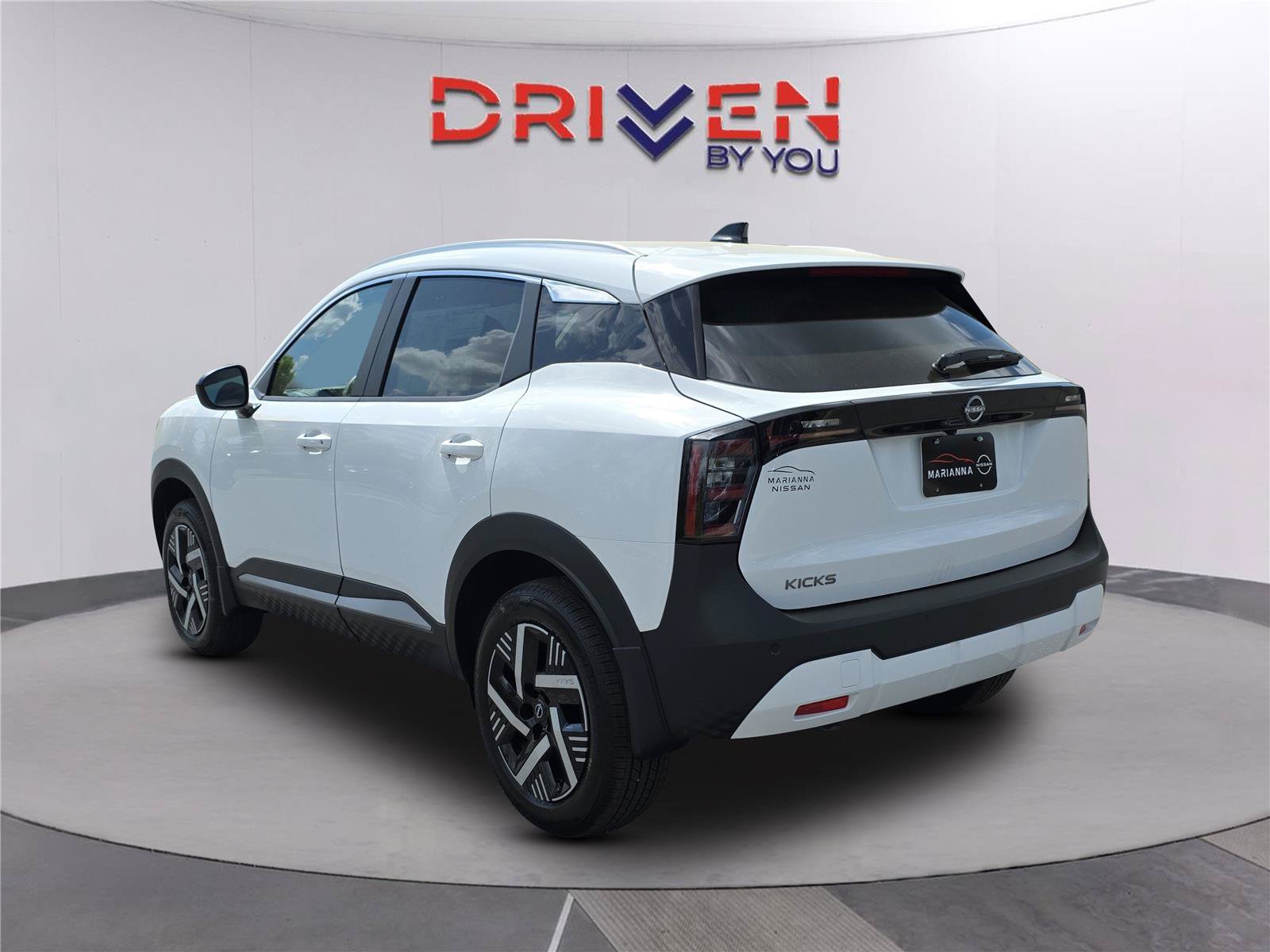 New 2026 Nissan Kicks SV w/ SV Premium Package FWD image 6