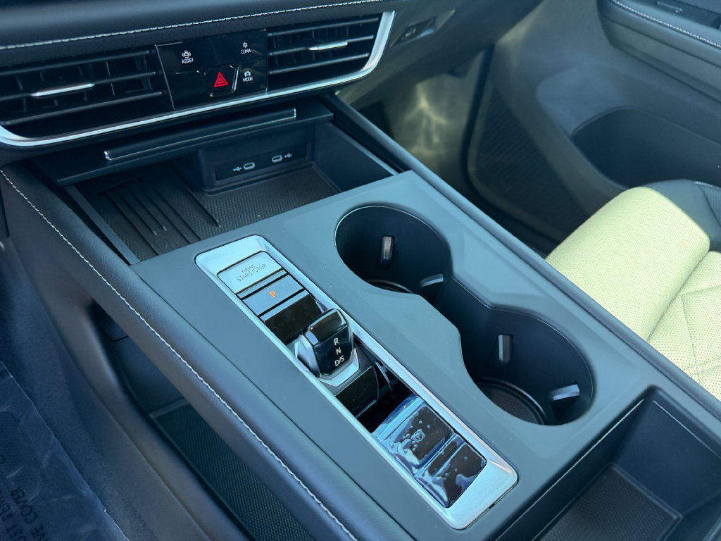 New 2026 Volkswagen Atlas SE FWD image 21
