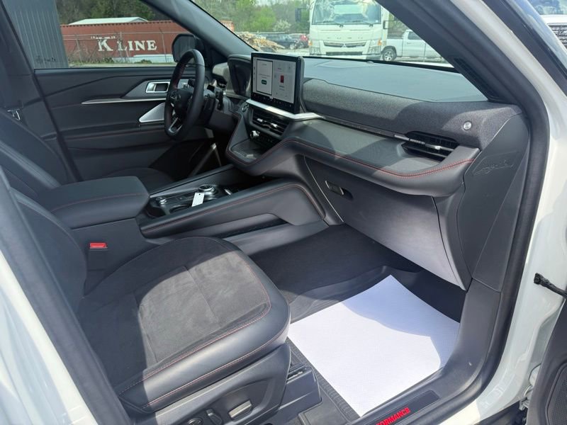 Used 2025 Ford Explorer ST w/ Sun And Sound Package AWD/4WD image 16