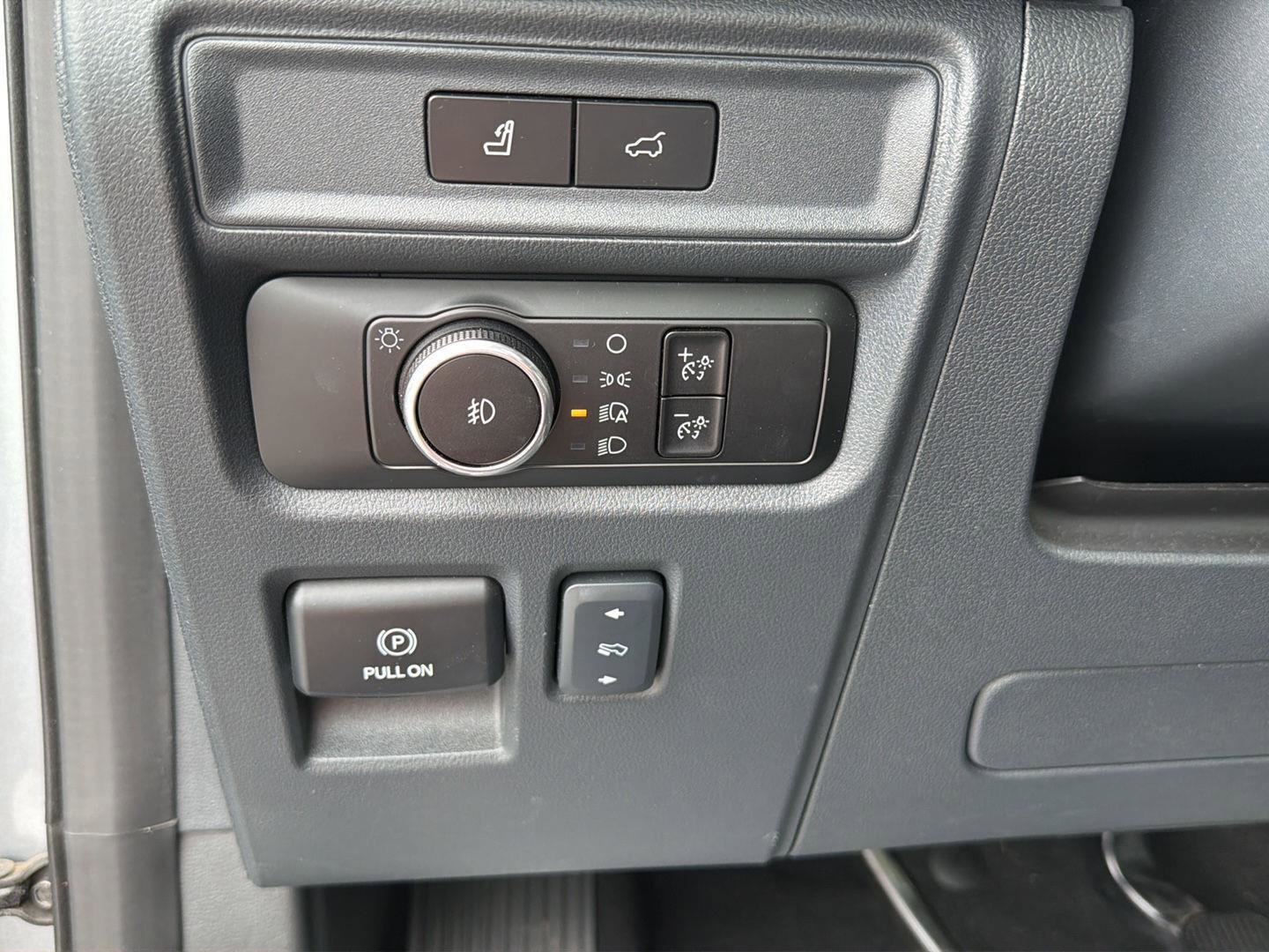 Used 2024 Ford Expedition Max Limited AWD/4WD image 21