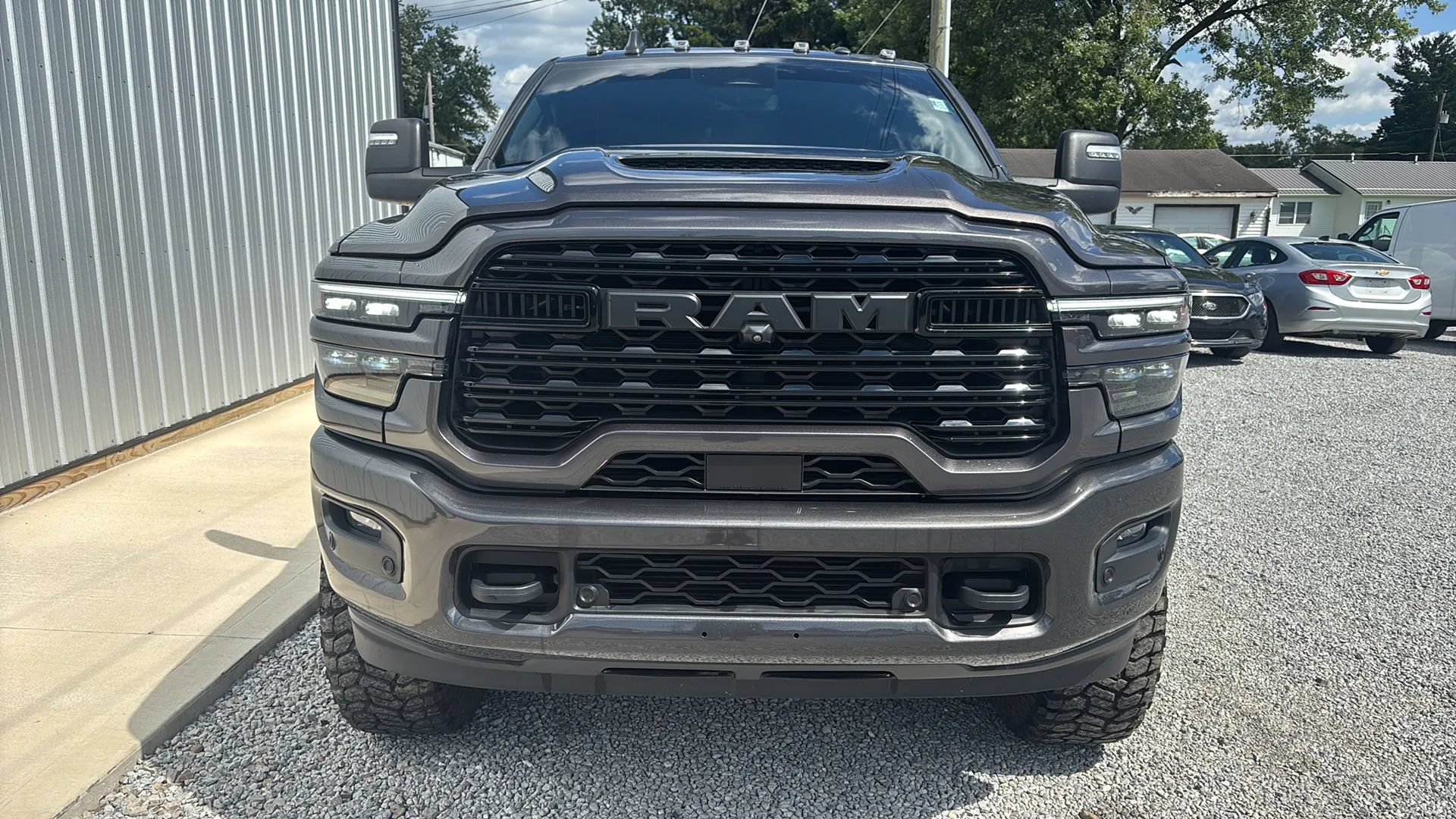 Used 2025 RAM 2500 Limited AWD/4WD image 15