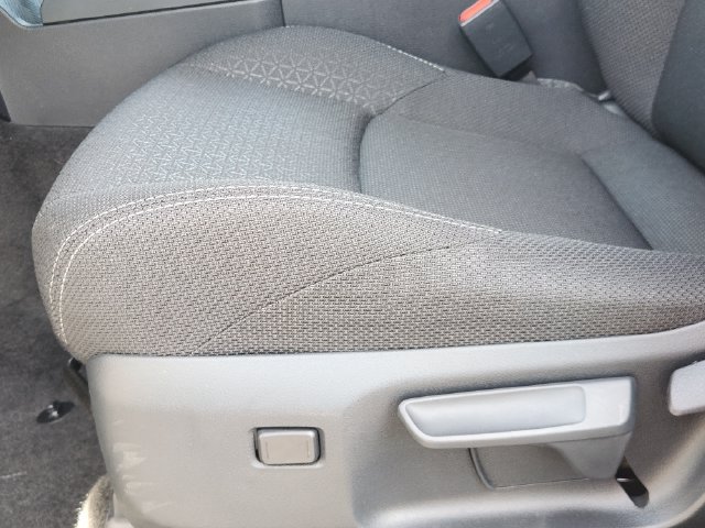 Certified 2025 Toyota 4Runner SR5 AWD/4WD image 22