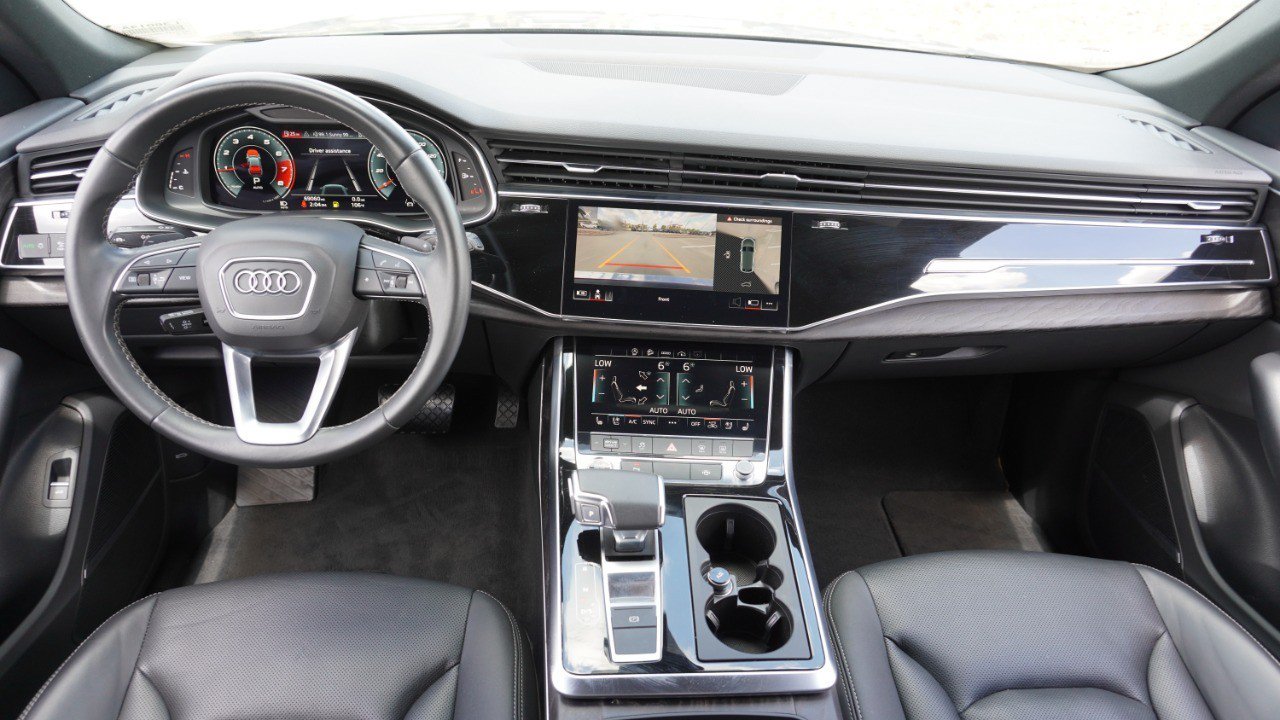 Used 2021 Audi Q8 Premium Plus w/ Premium Plus Package AWD/4WD image 32