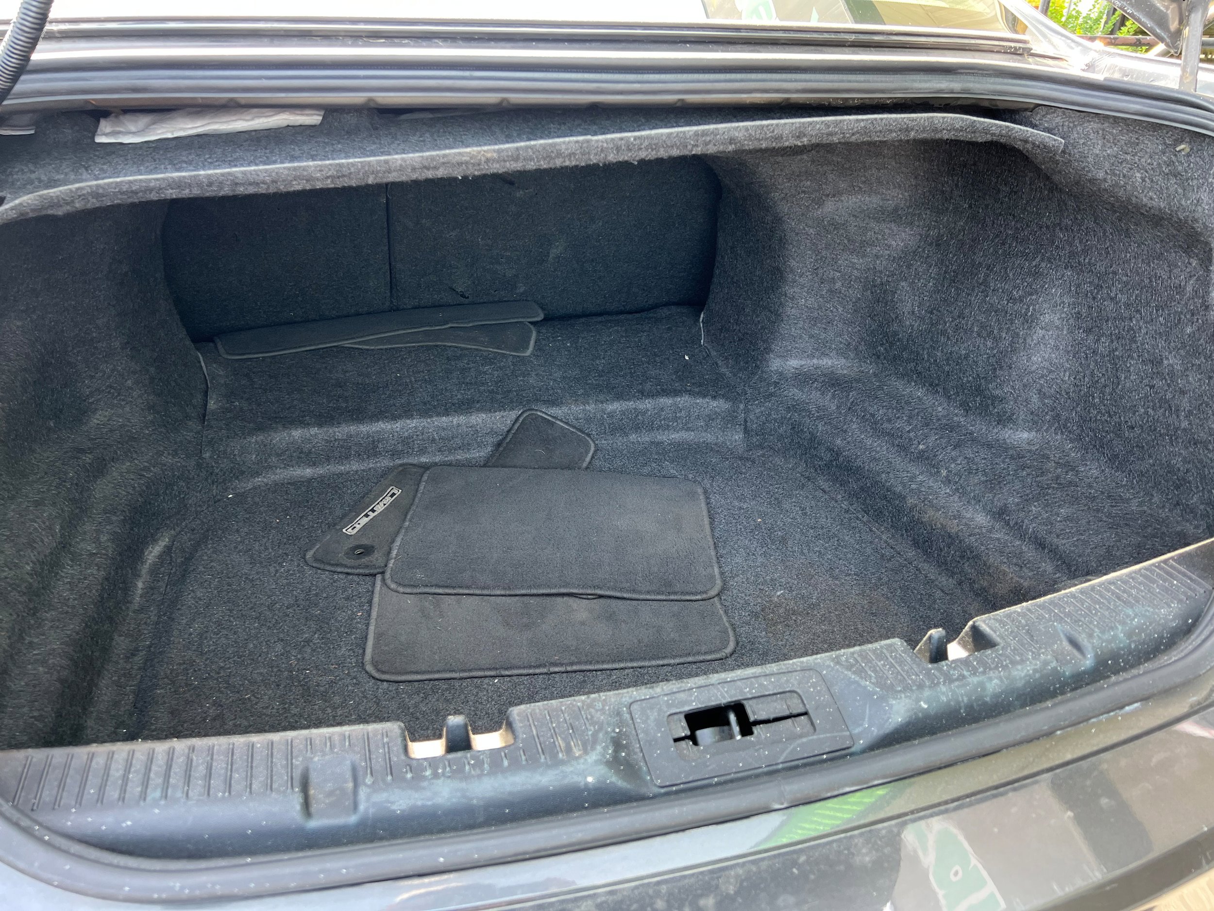 Used 2018 Ford Taurus Limited FWD image 6