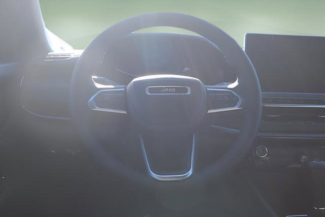New 2026 Jeep Compass Latitude image 11