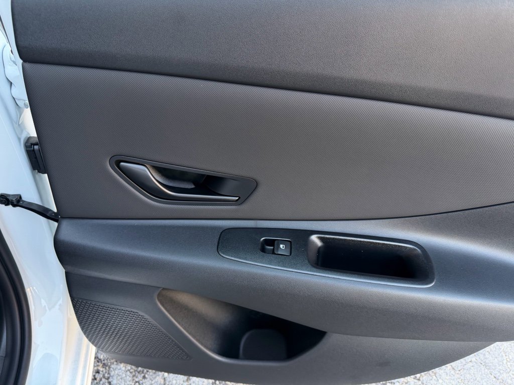 New 2026 Hyundai Elantra Sport FWD image 21