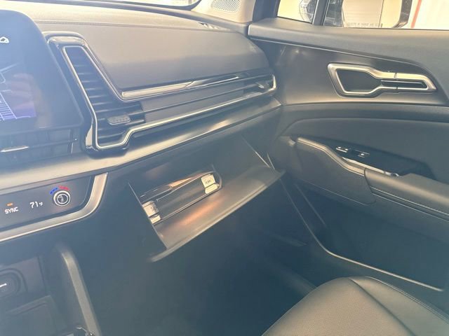 Used 2025 Kia Sportage EX image 26