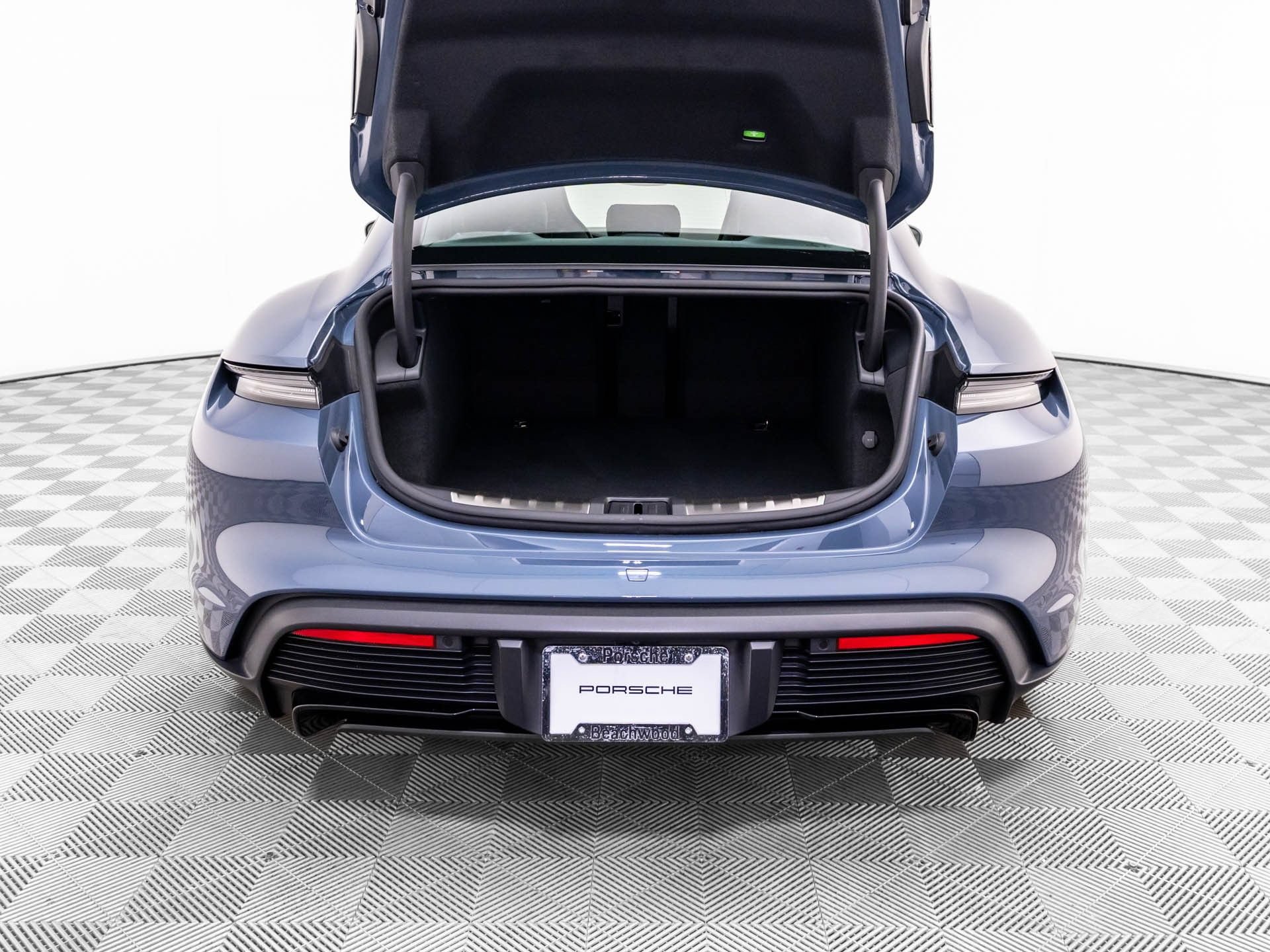 New 2026 Porsche Taycan AWD/4WD image 32
