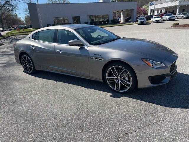 Used 2022 Maserati Quattroporte Modena image 7