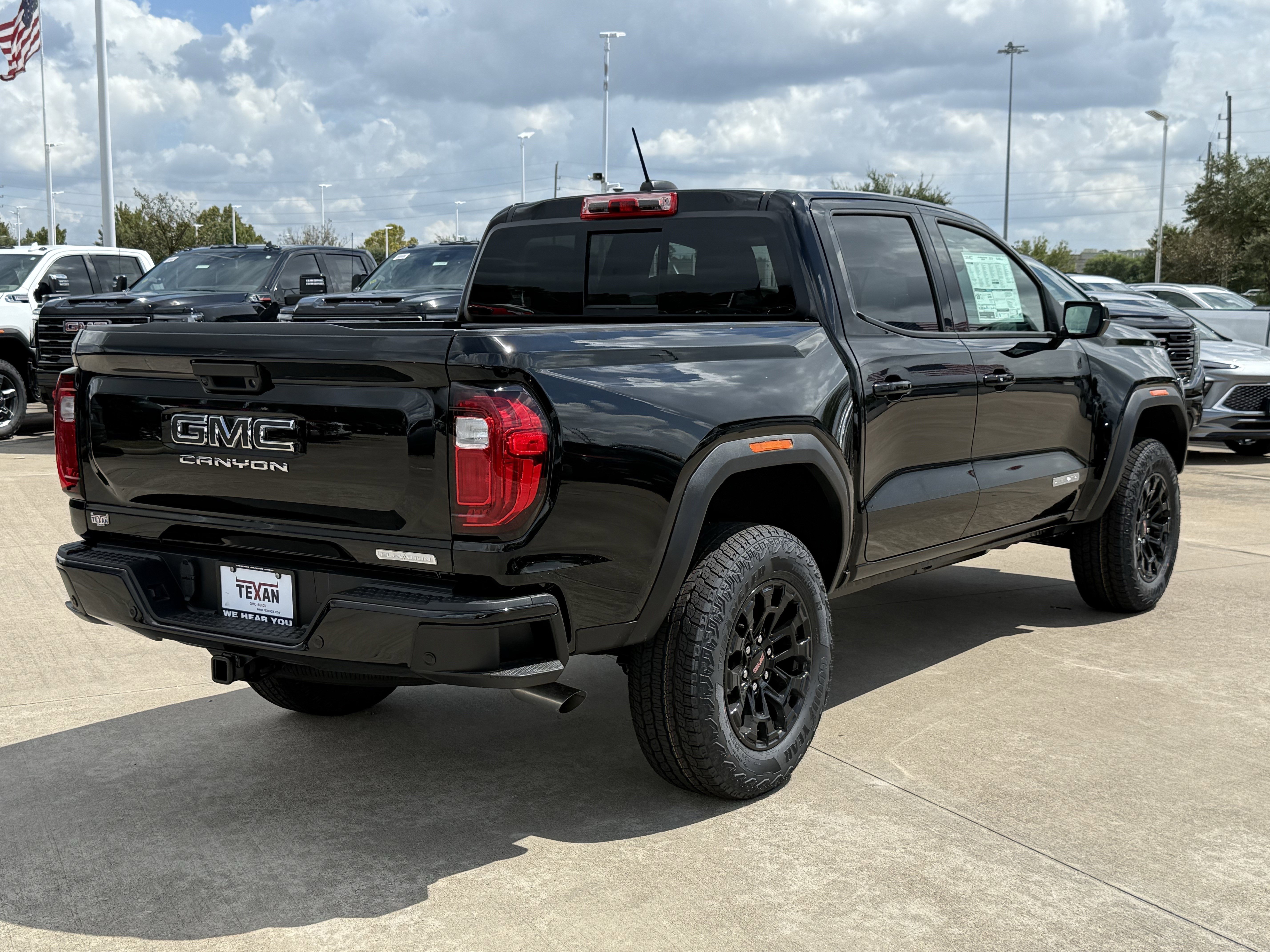 New 2026 GMC Canyon Elevation w/ Convenience Package image 5