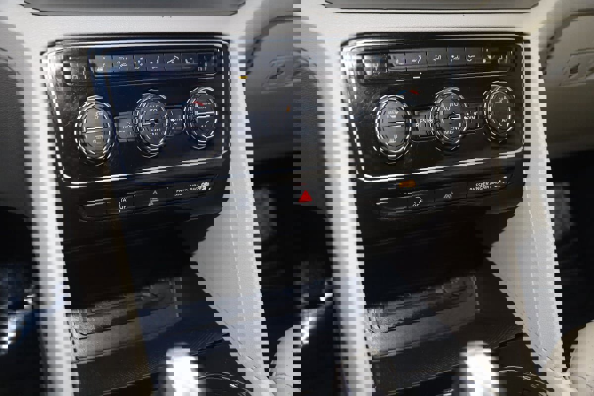 Used 2022 Volkswagen Atlas SE image 28