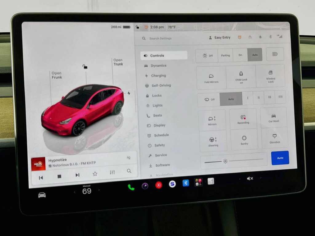 Used 2023 Tesla Model Y Long Range AWD/4WD image 20