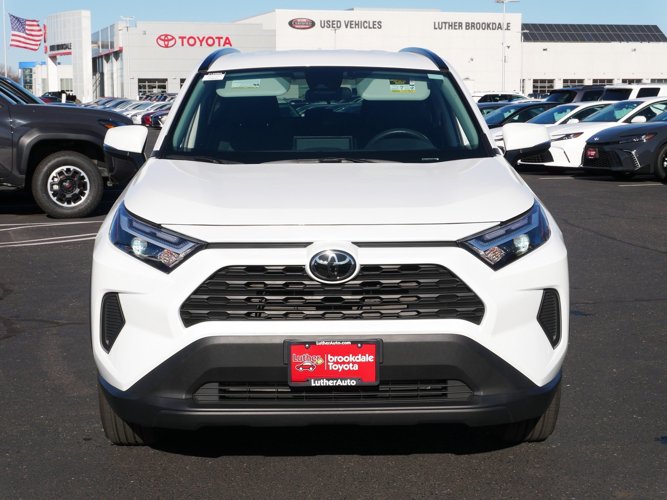 Certified 2025 Toyota RAV4 LE image 30