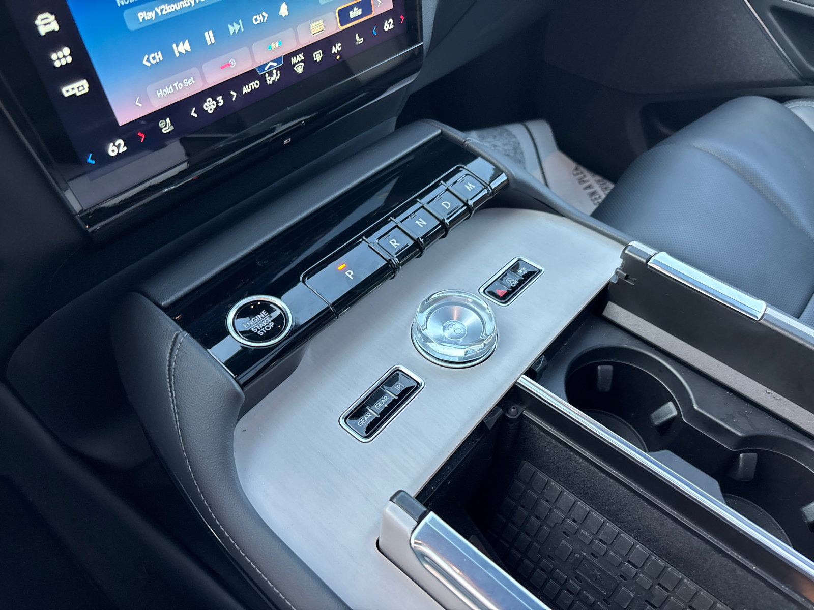 New 2026 Lincoln Navigator Reserve w/ Jet Appearance Package AWD/4WD image 22