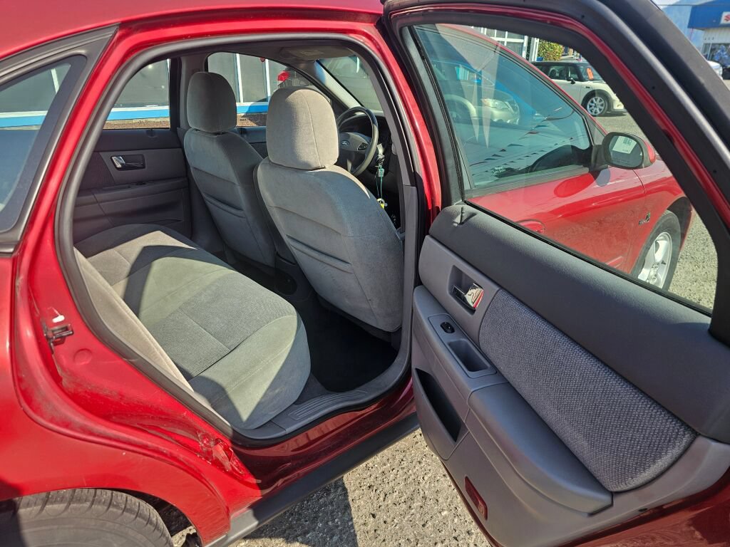 Used 2000 Ford Taurus SES FWD image 13