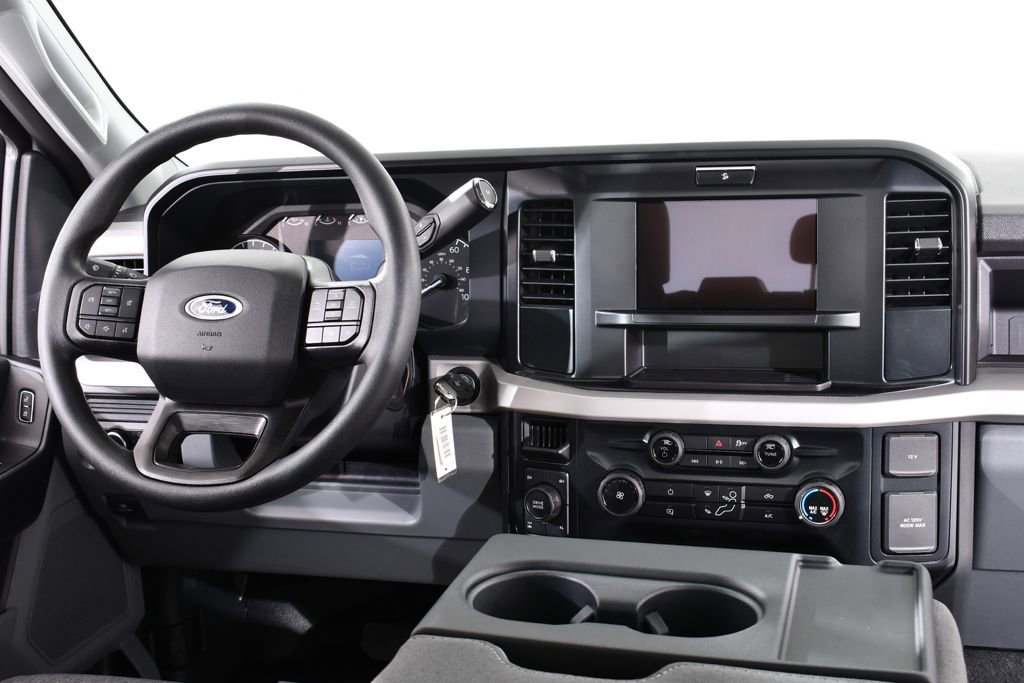 New 2026 Ford F250 XL w/ XL Off-Road Package image 8
