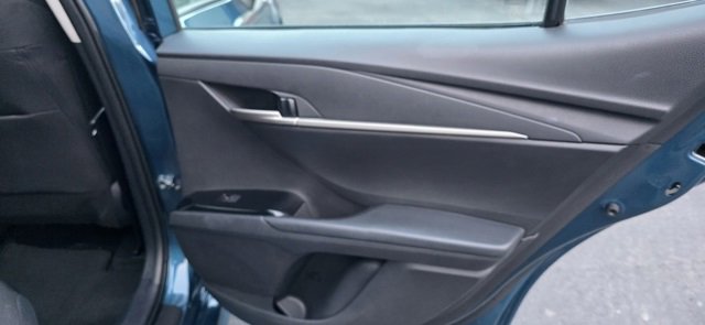 Used 2025 Toyota Camry LE image 12