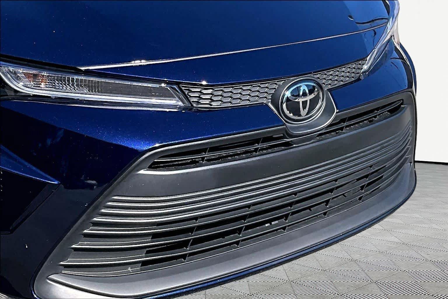 Certified 2026 Toyota Corolla LE FWD image 30