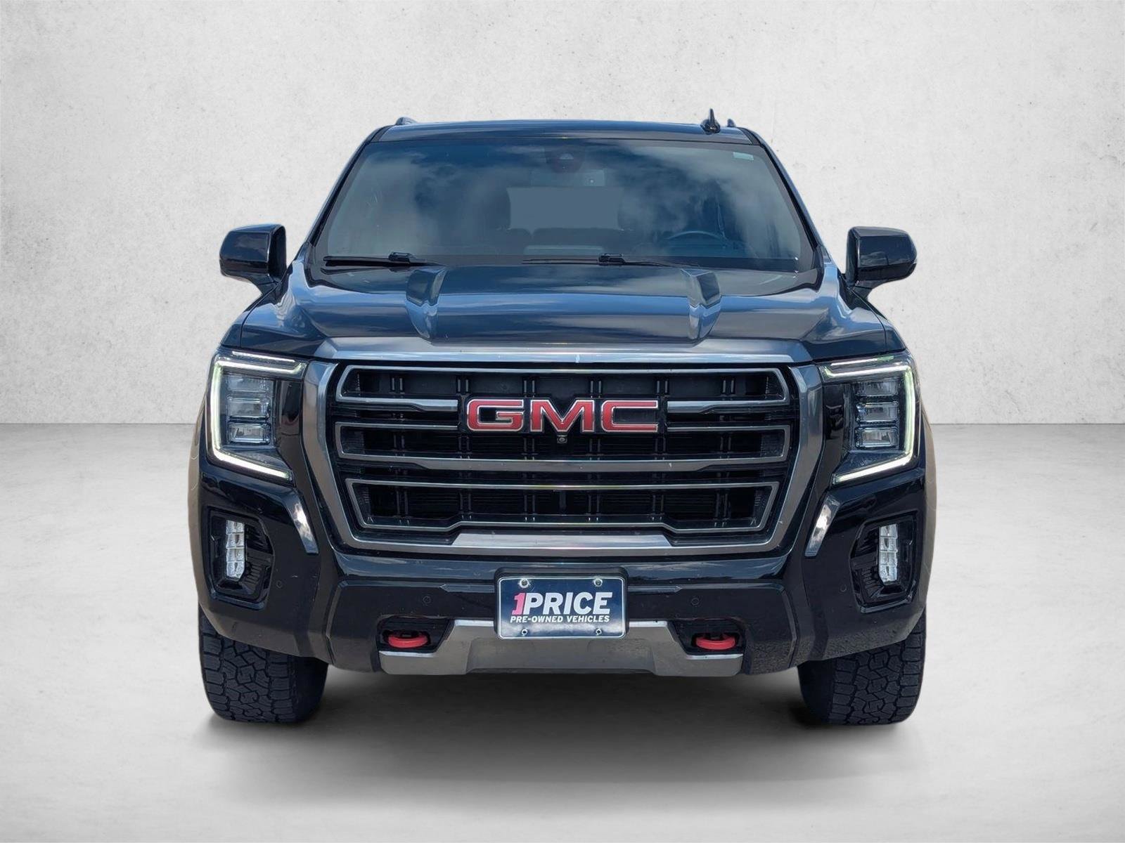 Used 2021 GMC Yukon XL AT4 w/ AT4 Premium Plus Package AWD/4WD image 2