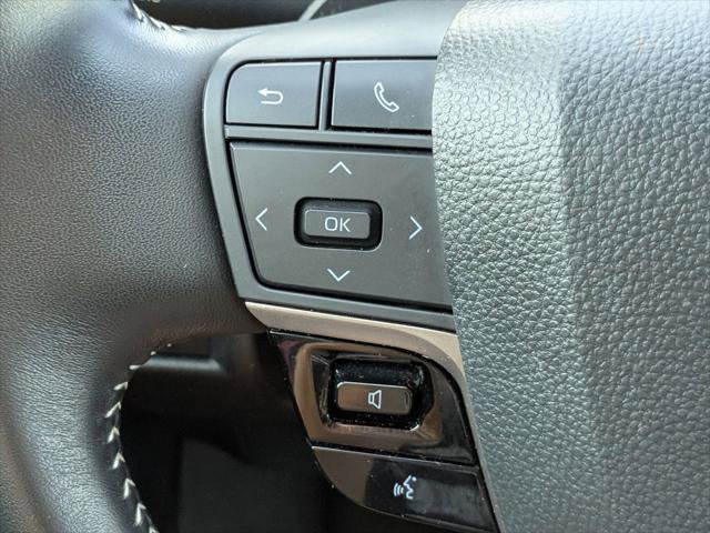 Certified 2025 Toyota Camry SE FWD image 23