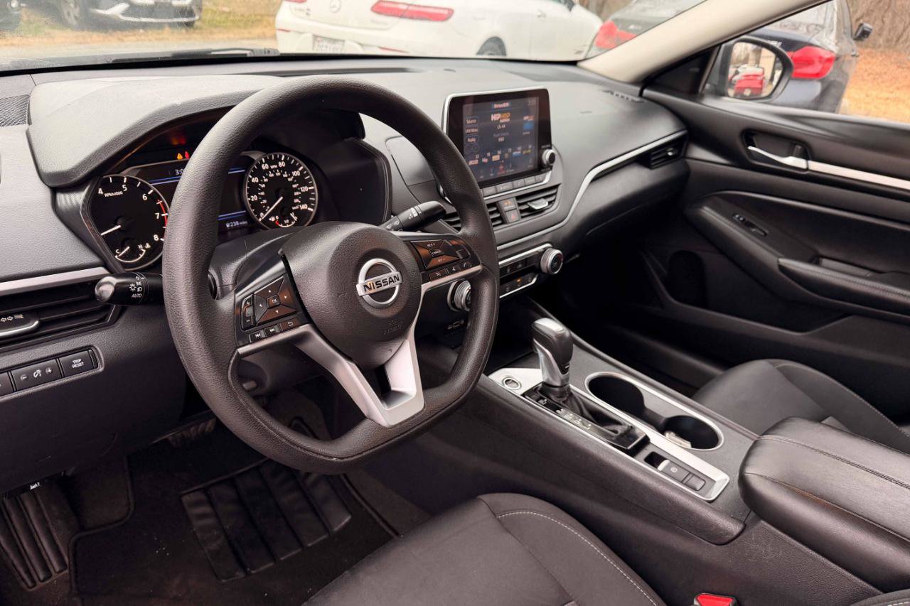 Used 2022 Nissan Altima 2.5 SV image 16