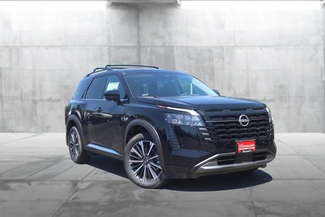 New 2026 Nissan Pathfinder Platinum w/ Cargo Package AWD/4WD image 2