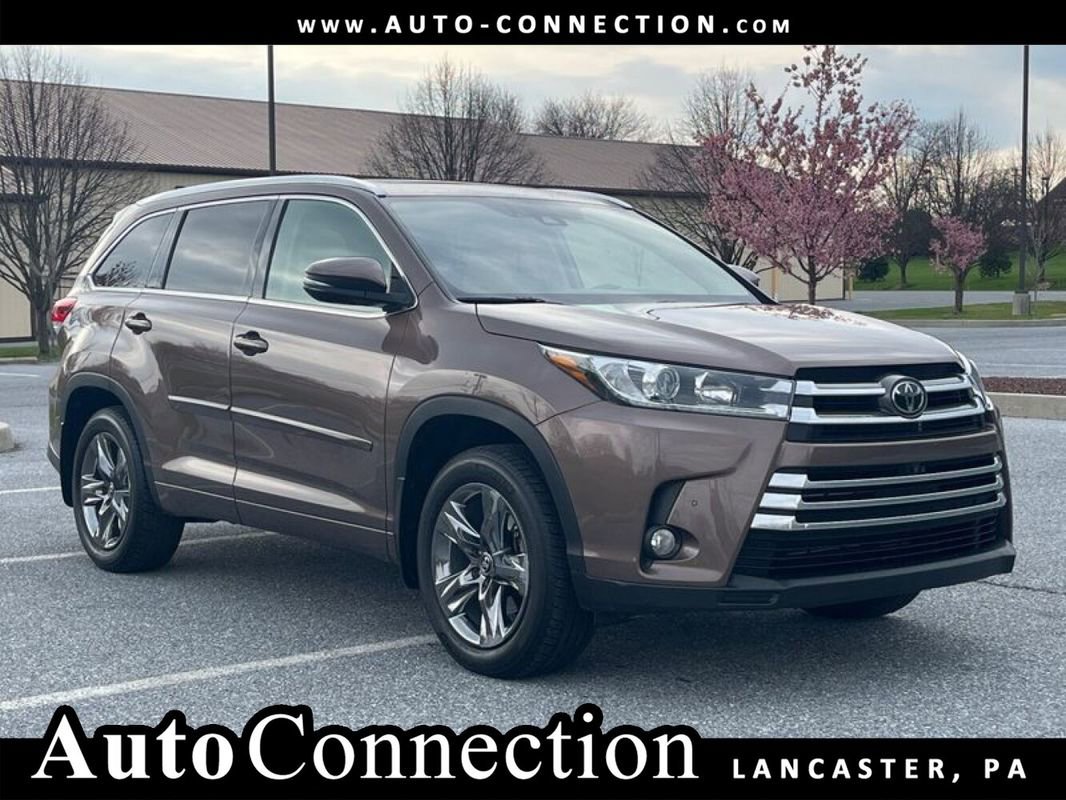 Used 2018 Toyota Highlander Limited Platinum AWD/4WD image 1