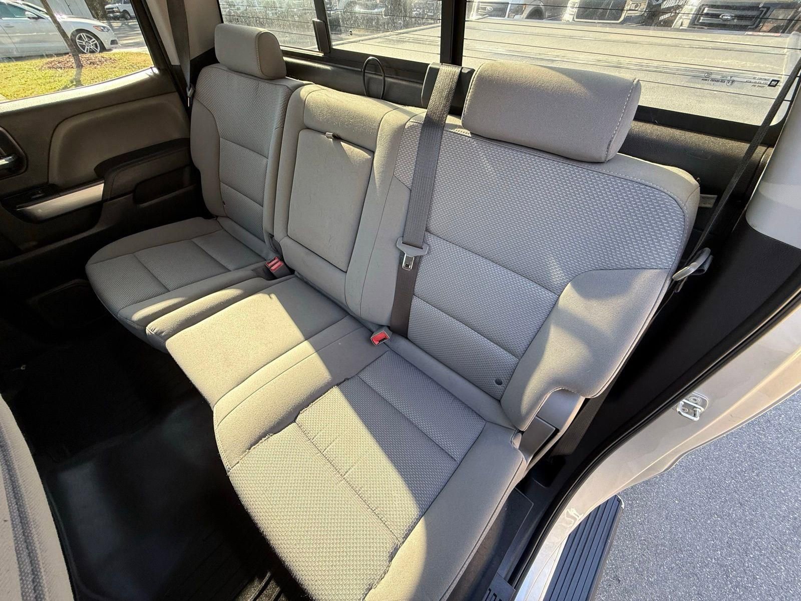 Used 2018 Chevrolet Silverado 1500 LT w/ All Star Edition AWD/4WD image 33