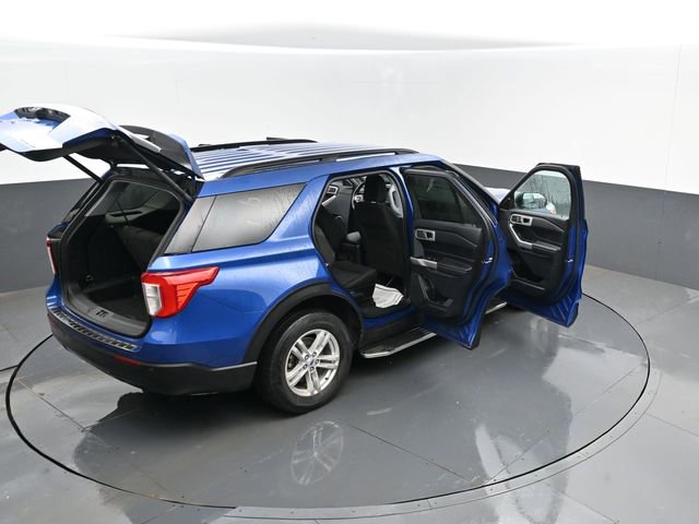 Used 2023 Ford Explorer XLT image 29