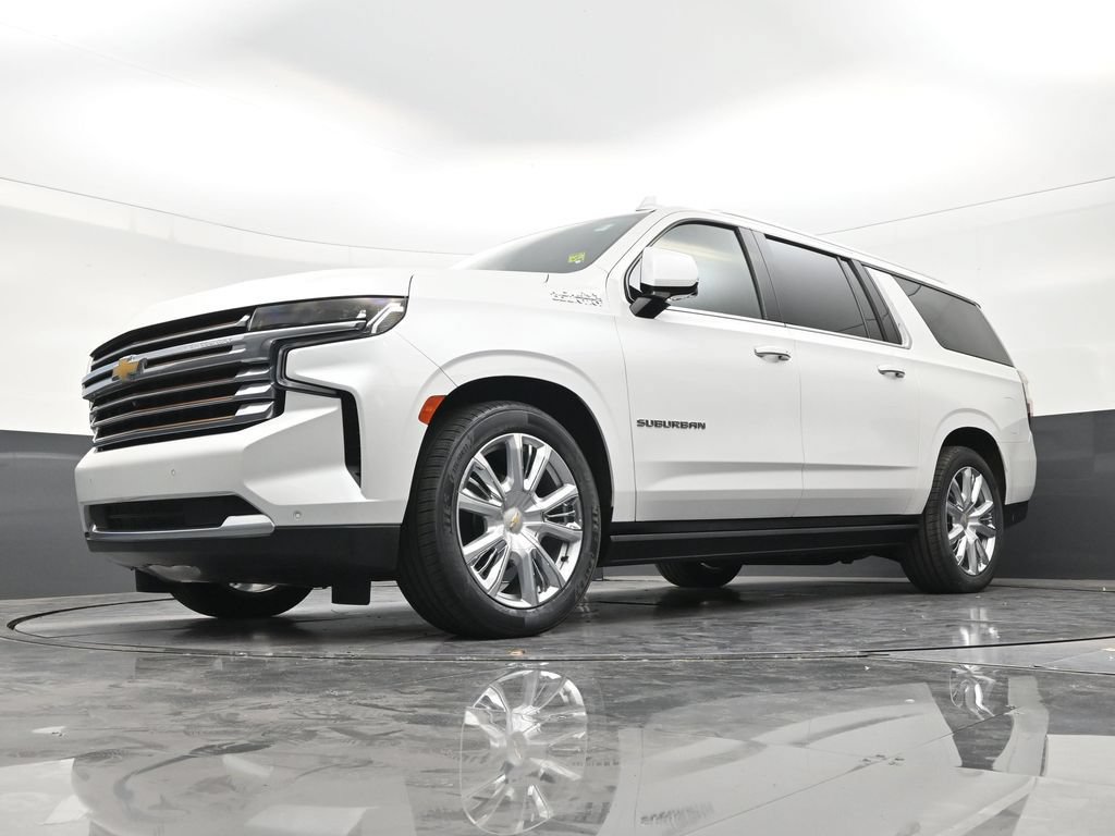 Used 2023 Chevrolet Suburban High Country RWD image 20