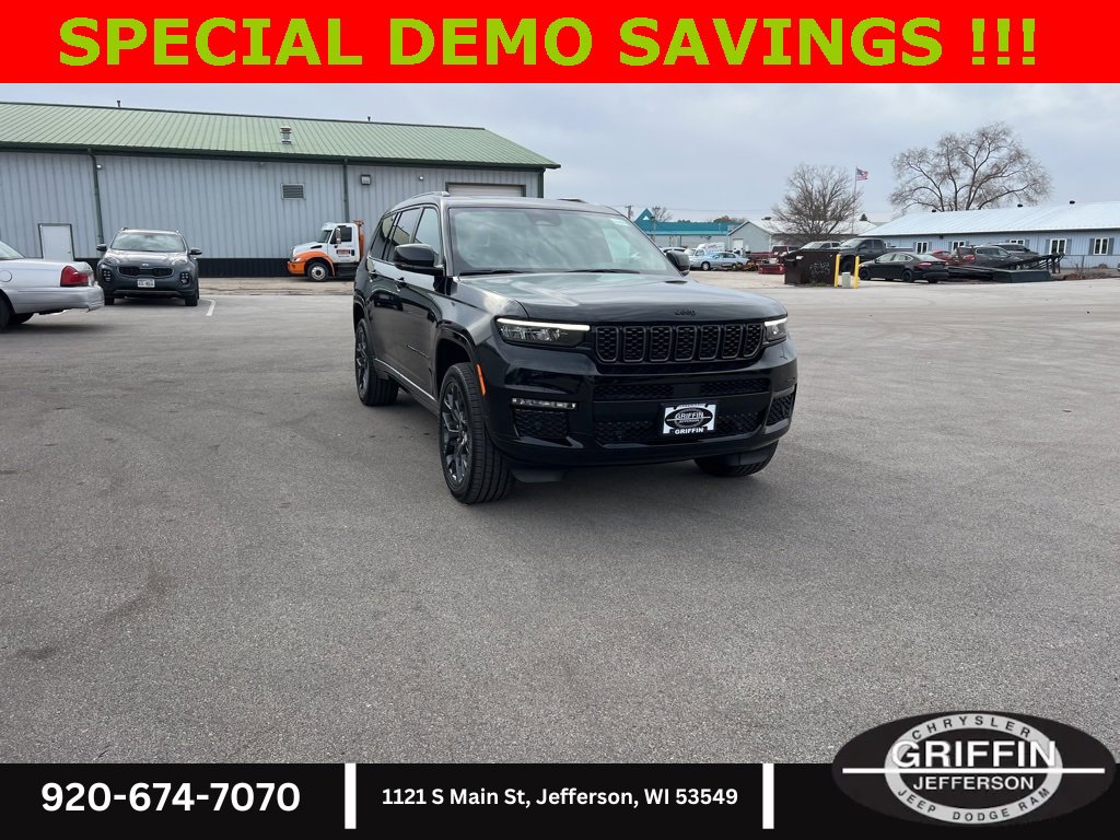 New 2025 Jeep Grand Cherokee L Summit w/ Obsidian Package image 5