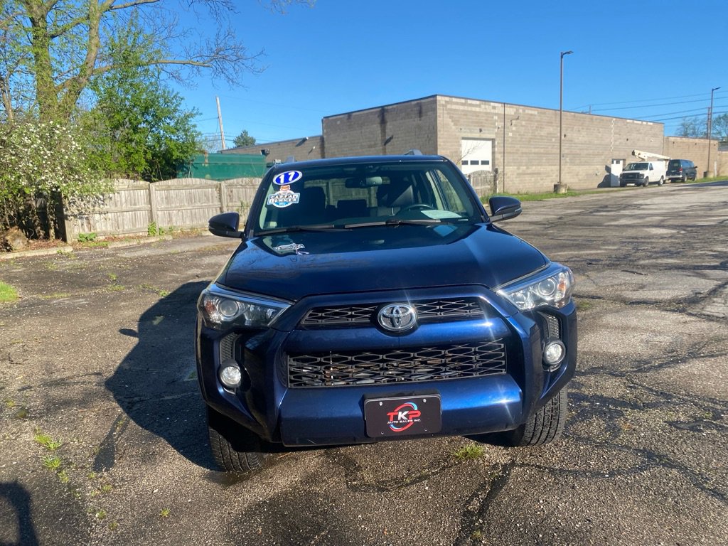 Used 2017 Toyota 4Runner SR5 Premium AWD/4WD image 8