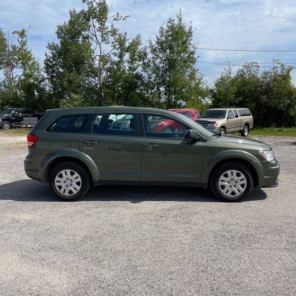 Used 2017 Dodge Journey SE FWD image 5