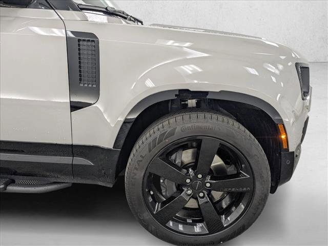 New 2026 Land Rover Defender 110 X-Dynamic SE AWD/4WD image 10