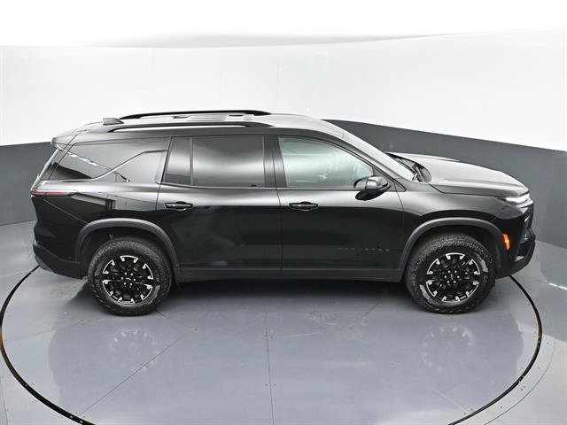 Used 2024 Chevrolet Traverse Z71 w/ Enhanced Driving Package AWD/4WD image 43