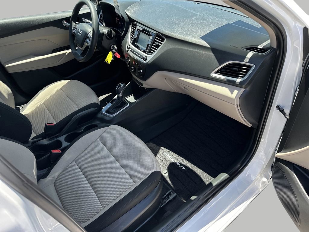 Used 2021 Hyundai Accent SE FWD image 25
