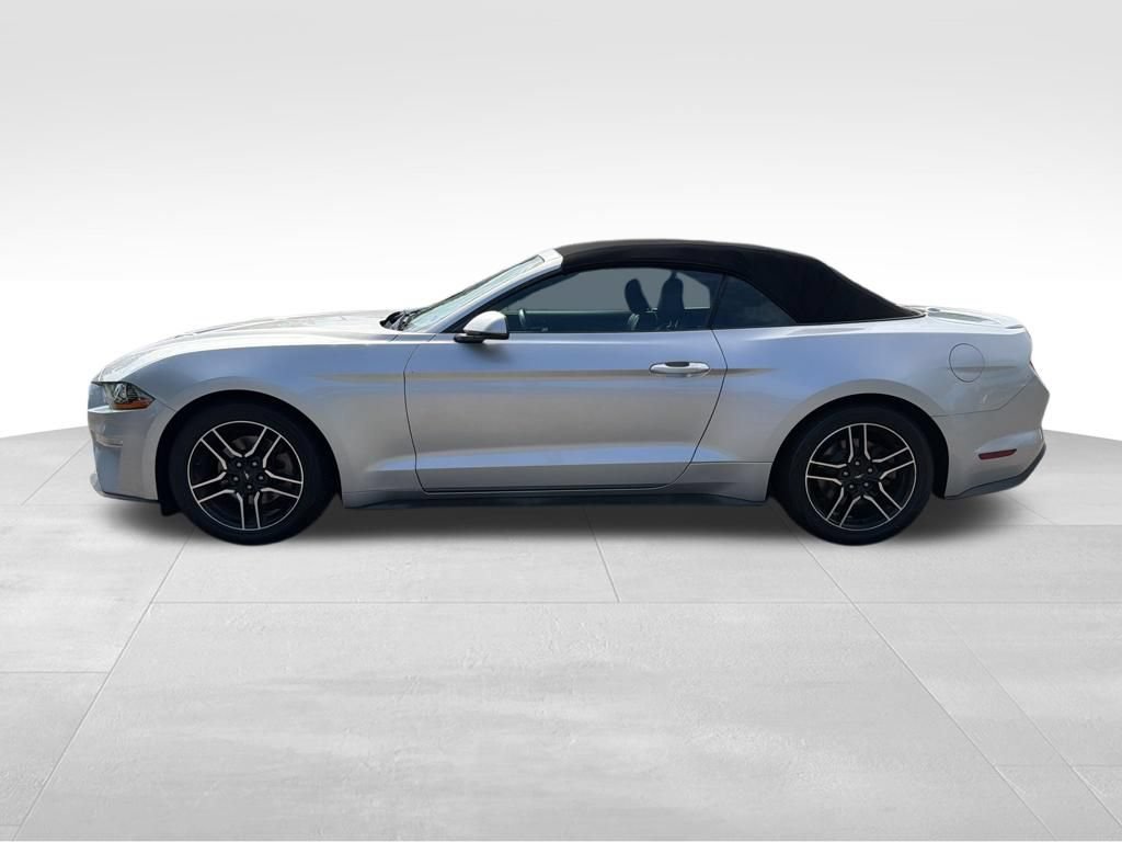 Used 2018 Ford Mustang Premium RWD video 2