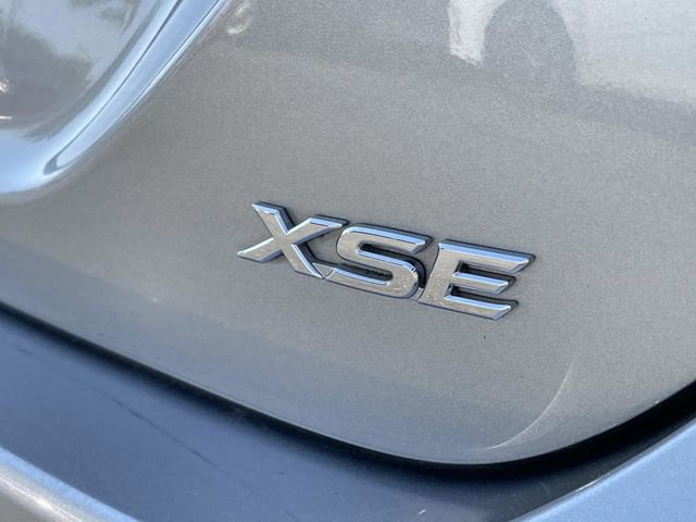 Used 2022 Toyota Camry XSE w/ Navigation Package FWD image 11