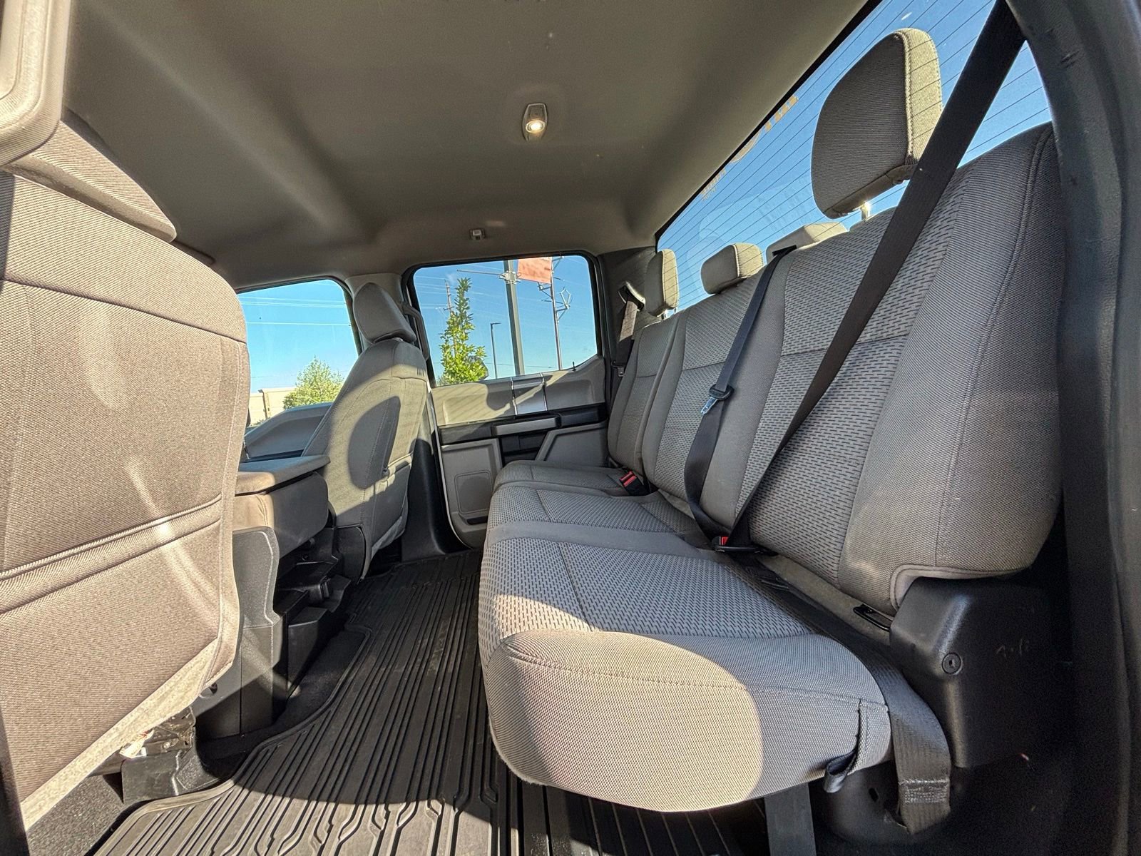 Used 2021 Ford F350 XLT w/ XLT Premium Package AWD/4WD image 14