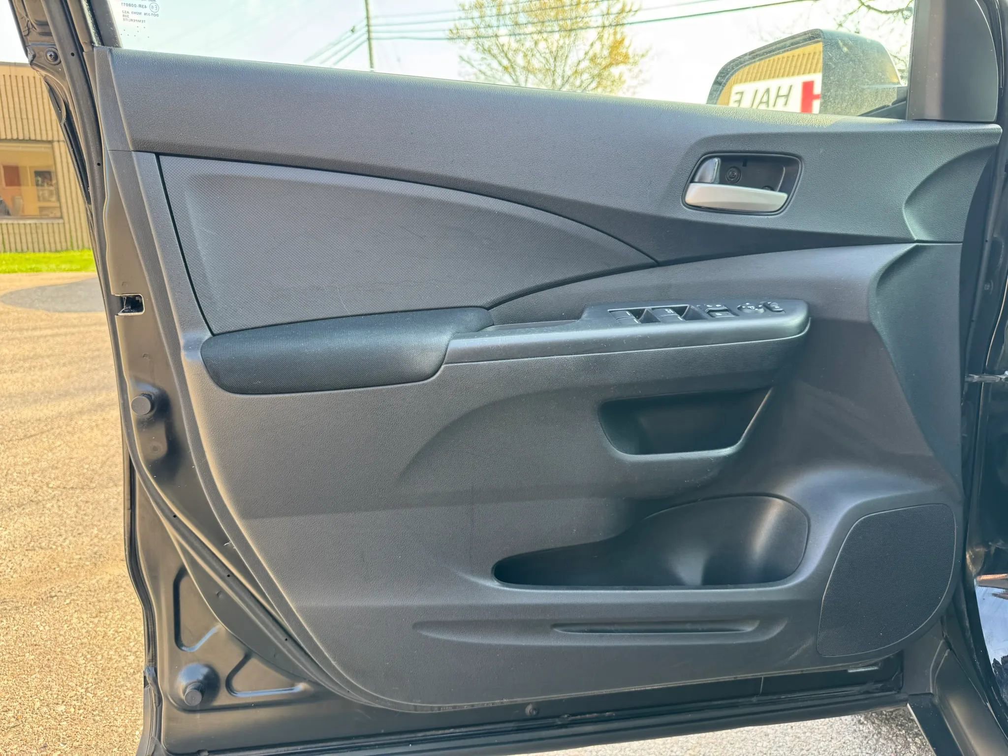 Used 2014 Honda CR-V LX image 25