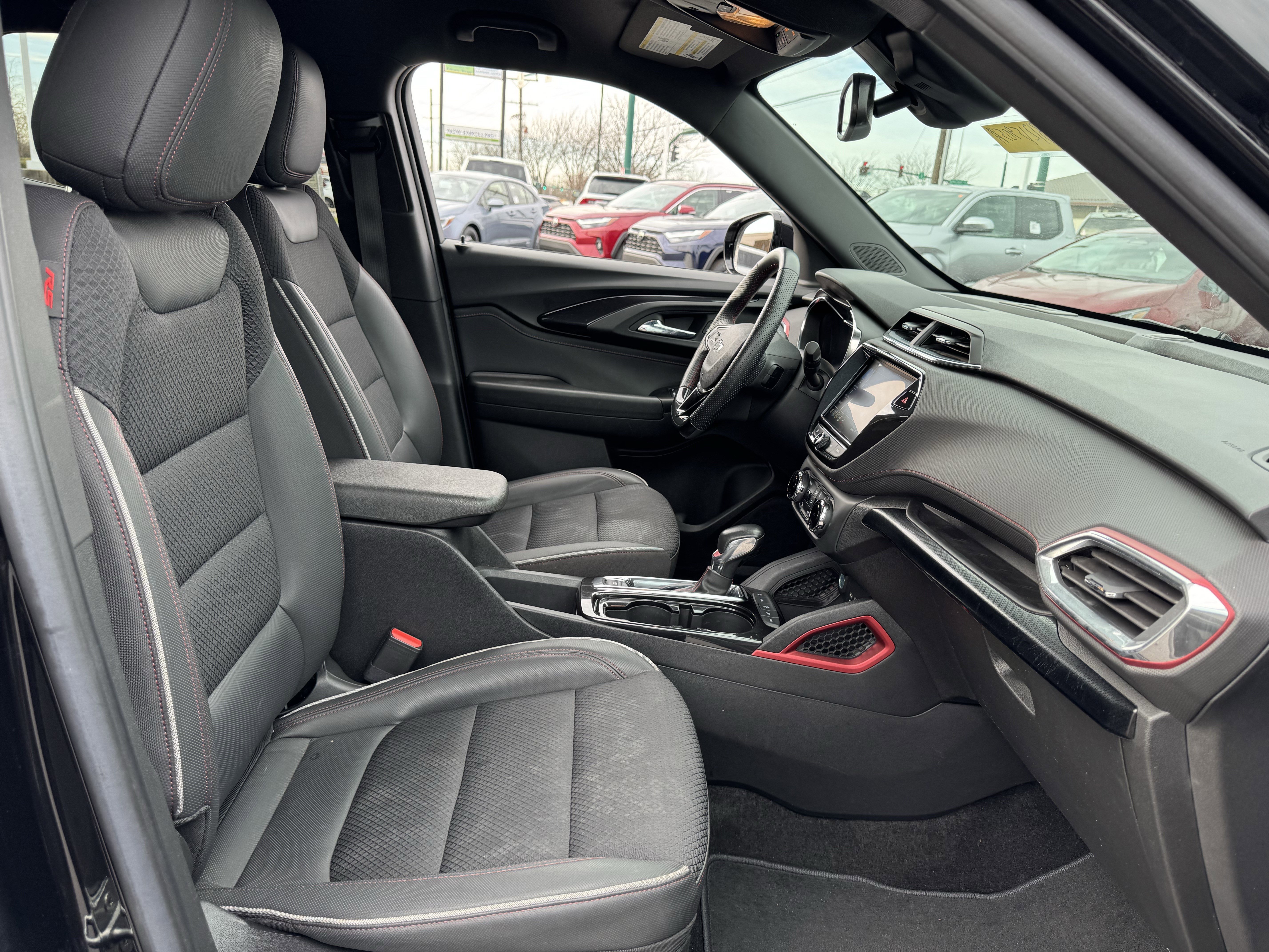 Used 2023 Chevrolet TrailBlazer RS w/ Convenience Package image 36