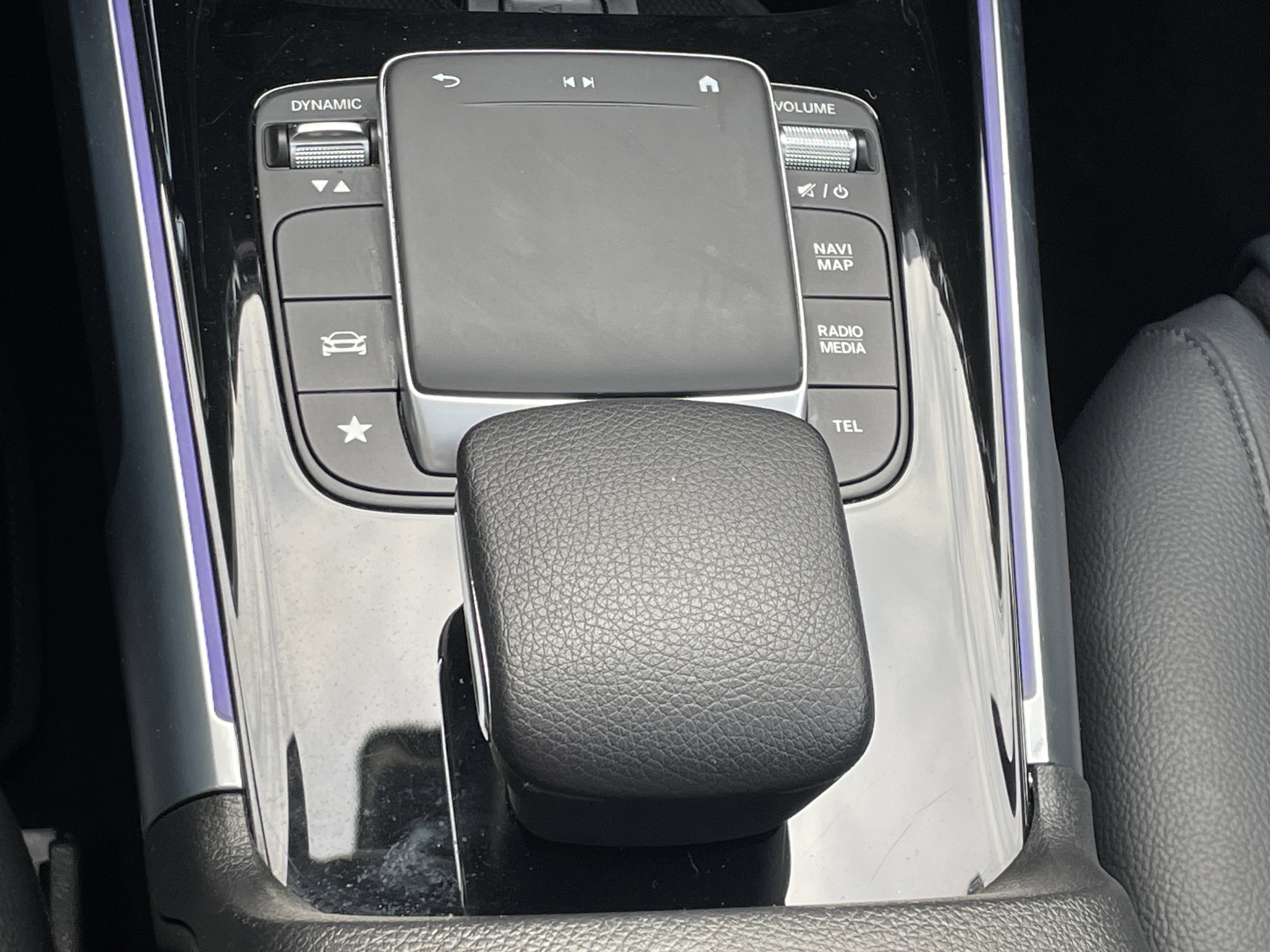 Certified 2022 Mercedes-Benz GLB 250 4MATIC image 34