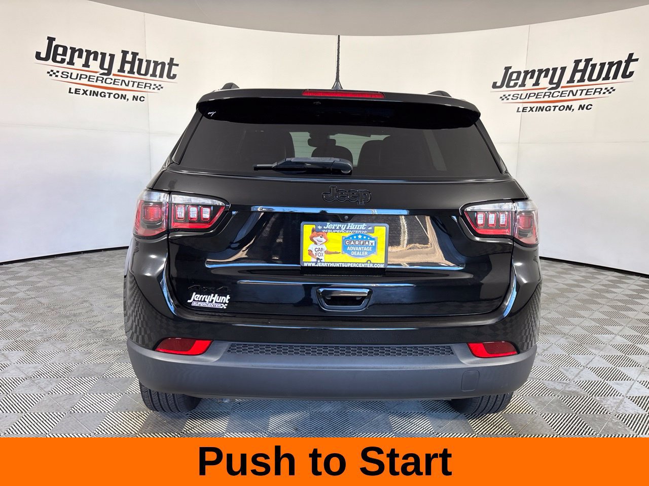 Used 2023 Jeep Compass Latitude AWD/4WD image 7