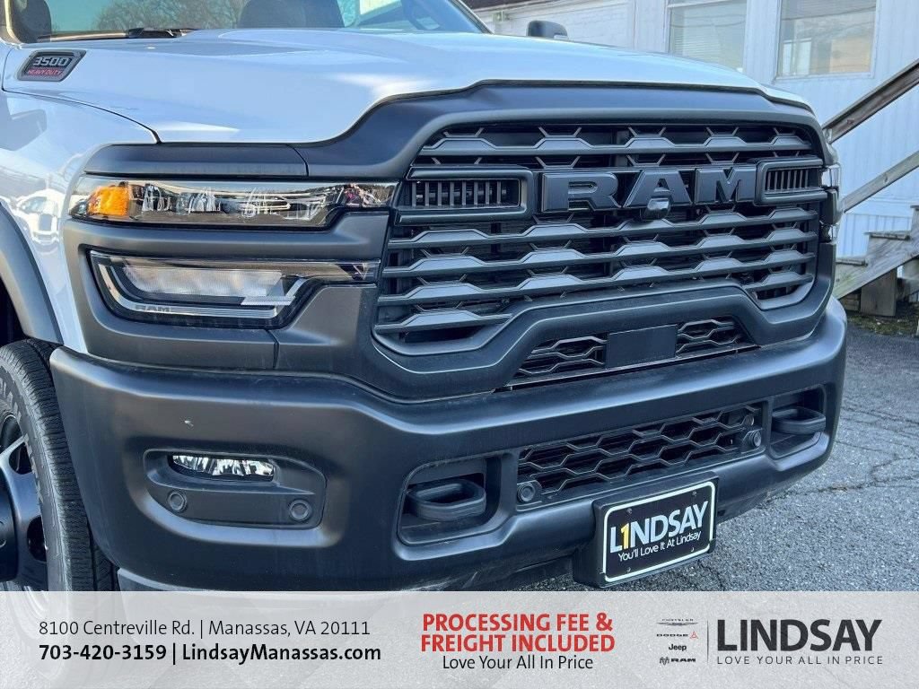 New 2025 RAM 3500 Tradesman AWD/4WD image 3