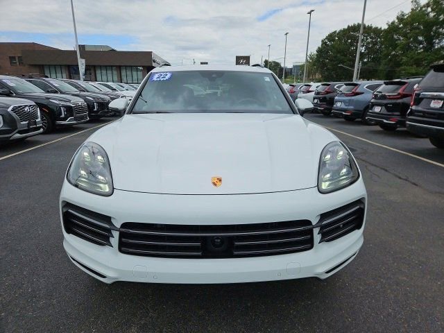 Used 2022 Porsche Cayenne Platinum Edition image 8